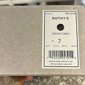 NIB Rothy’s size 7 Spruce Camo loafer
